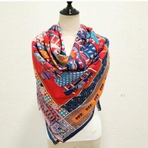 Hermes scarf (Colliers De Chiens)- Beautiful pattern